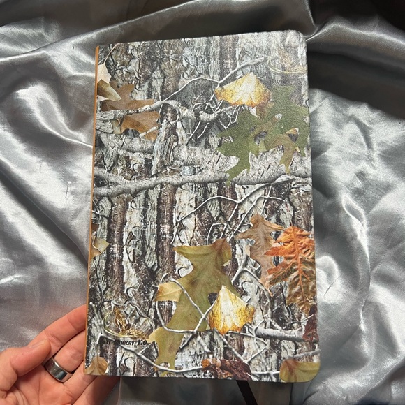 brand new bible - Picture 2 of 4